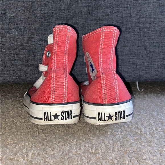 RED HIGH TOP CONVERSE - Picture 4 of 4